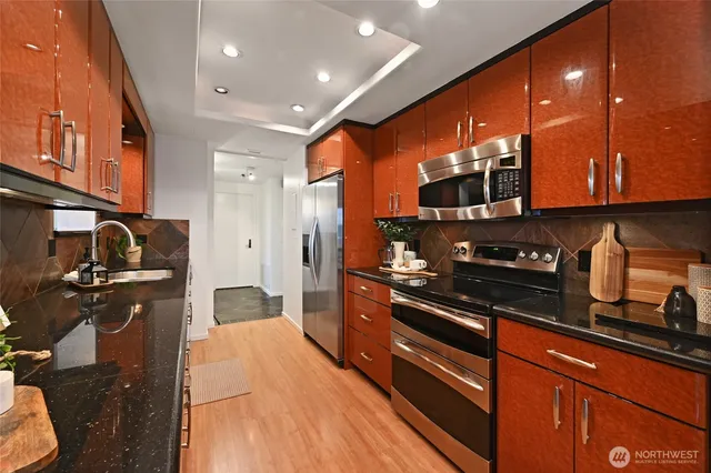 $678,000 | 1301 Spring Street, Unit 10F, Seattle, WA 98104