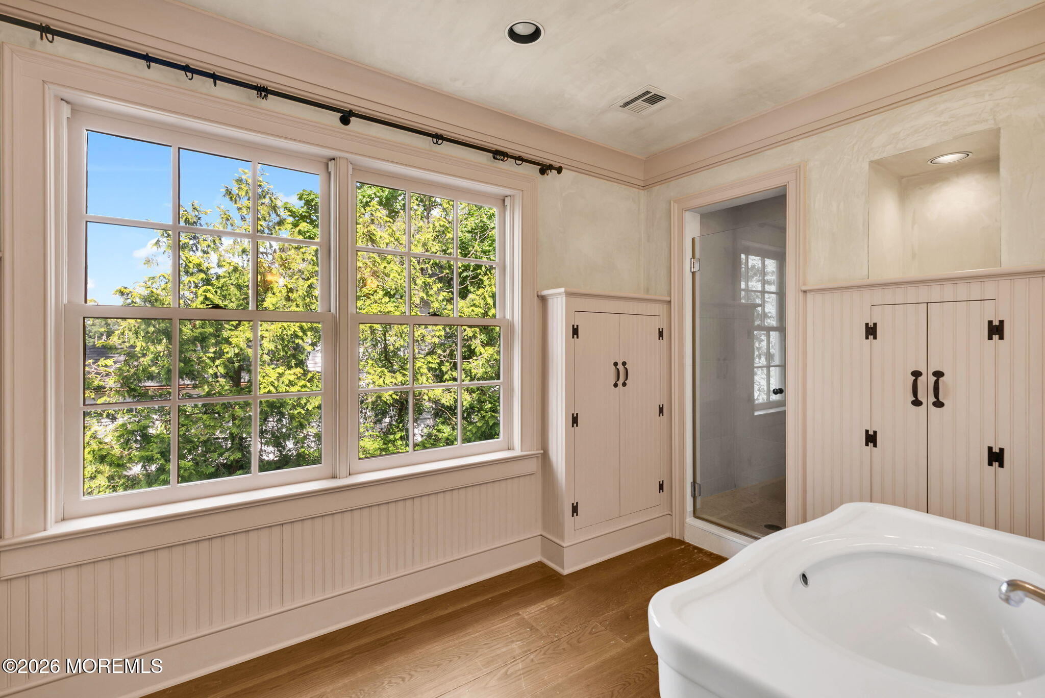 100-98 East River Road Rumson, NJ 07760 - Photo 34 of 61 Primary bath