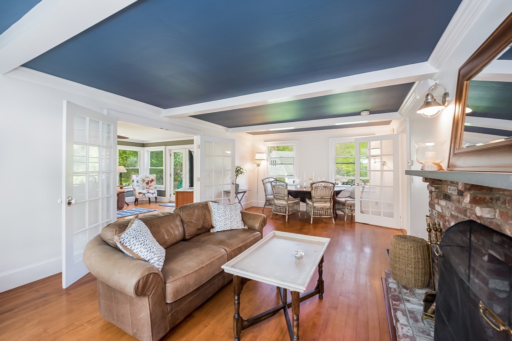 21 Woodholm Road Manchester, MA 01944 - Photo 10 of 30 Gallery Image 10