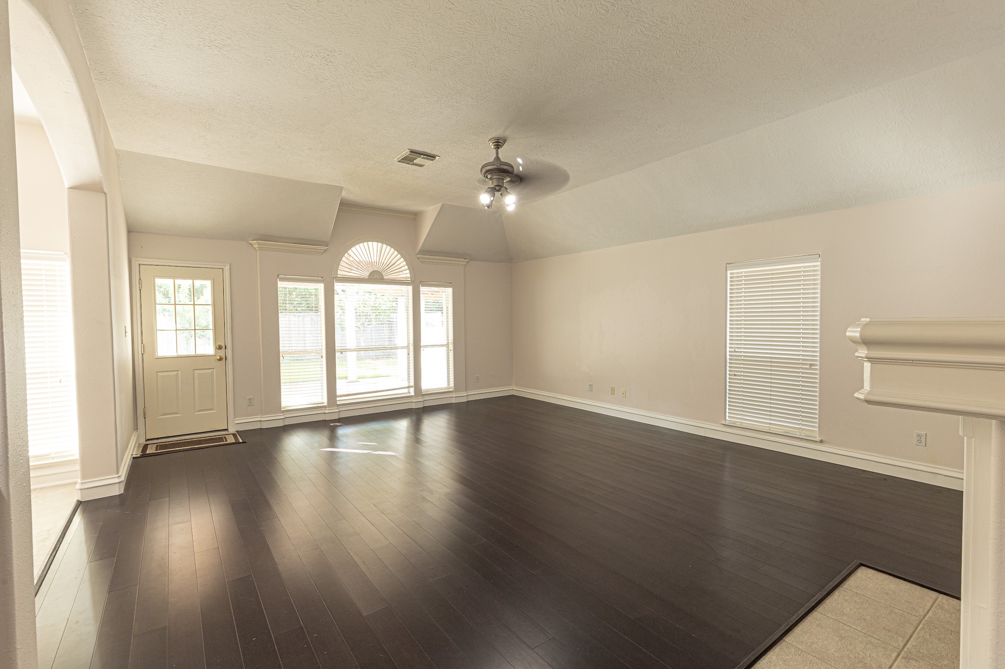 11411 Old Mission Road Houston, TX 77095 - Photo 9 of 45 Gallery Image 9