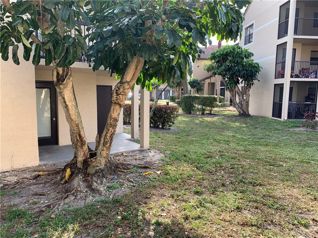 4341 West McNab Road, Unit 22 Pompano Beach, FL 33069 - Photo 25 of 27 Patio 2