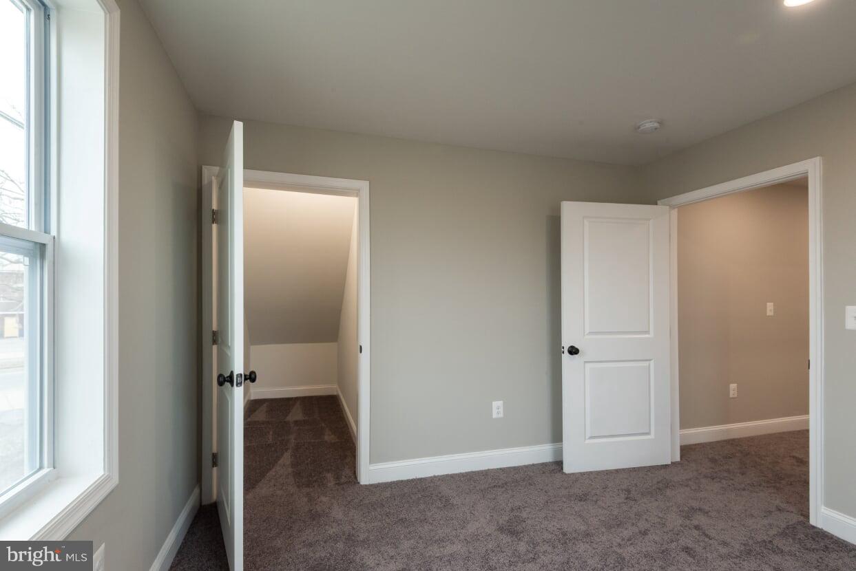 3619 Sollers Point Road Baltimore, MD 21222 - Photo 17 of 34