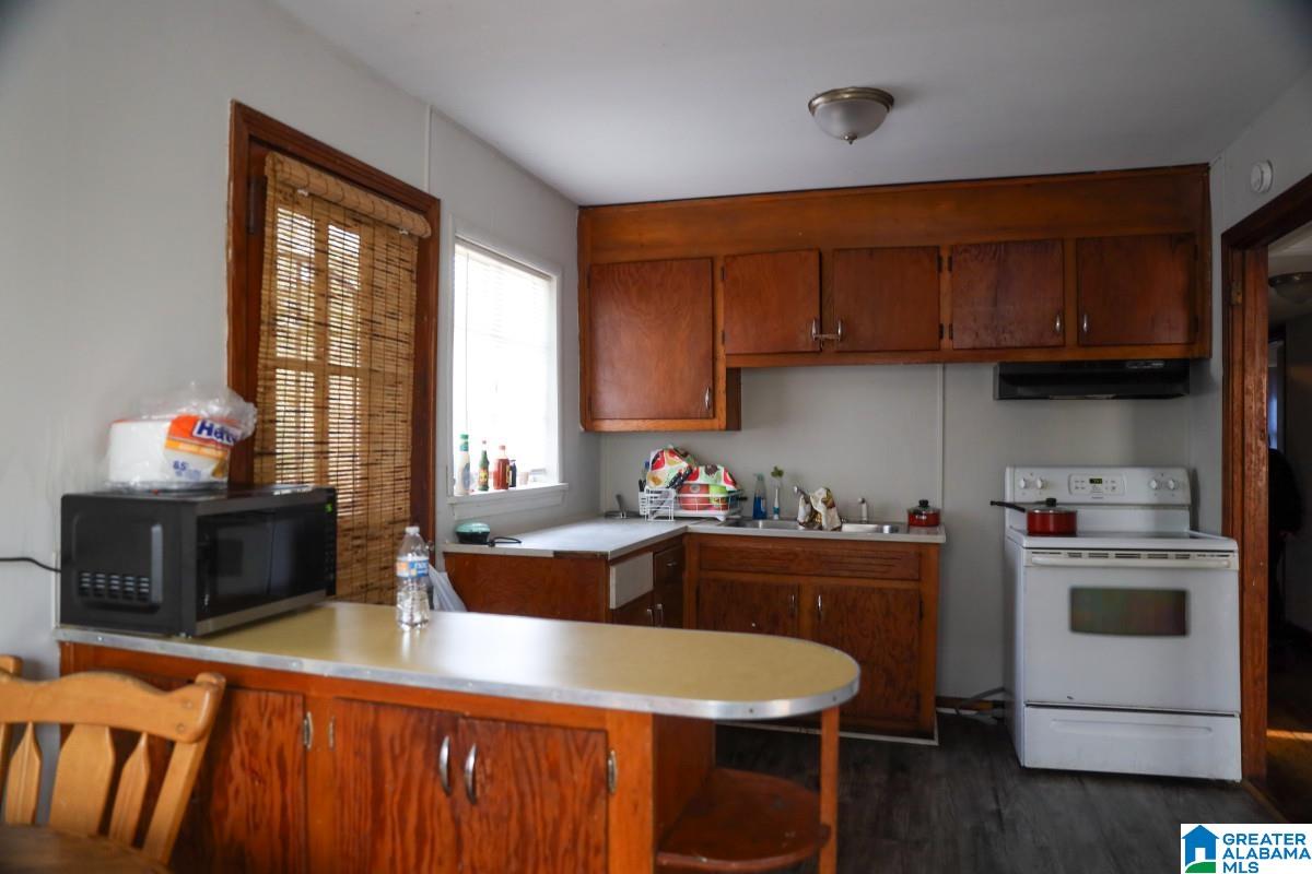1021 14th Place Southwest Birmingham, AL 35211 - Photo 6 of 21