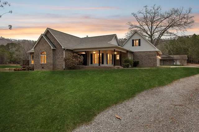 $762,000 | 12466 Alabama Highway, Ringgold, GA 30736