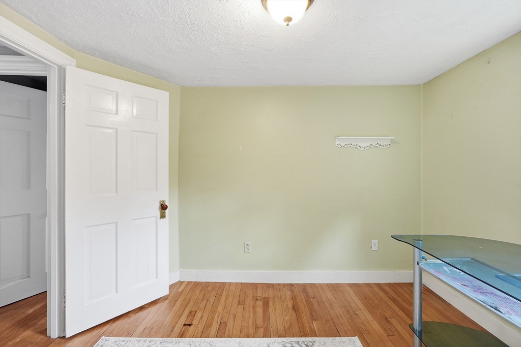 154 Barnard Road Worcester, MA 01605 - Photo 25 of 29