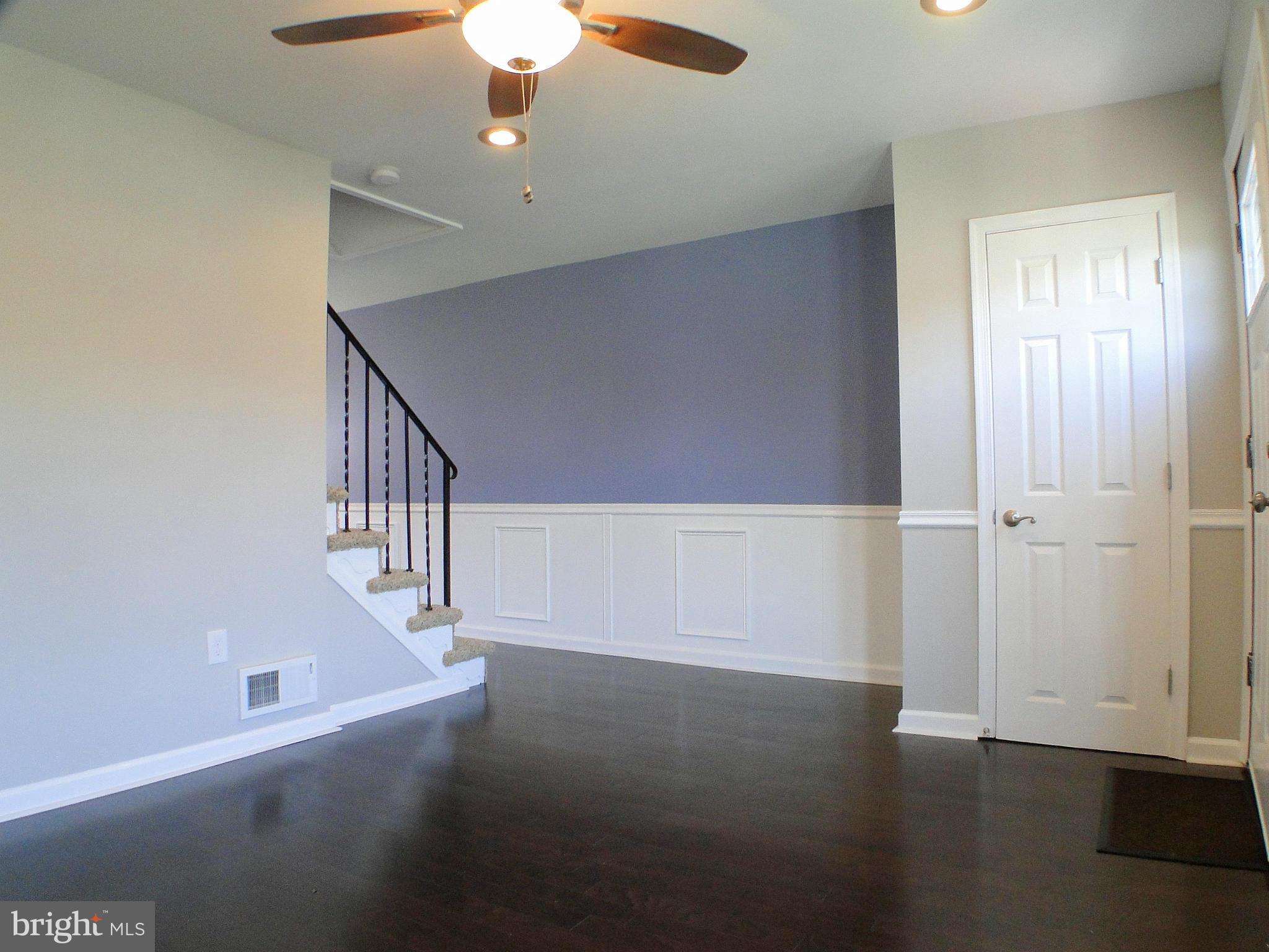 8554 Kavanagh Road Baltimore, MD 21222 - Photo 5 of 28 Living Room