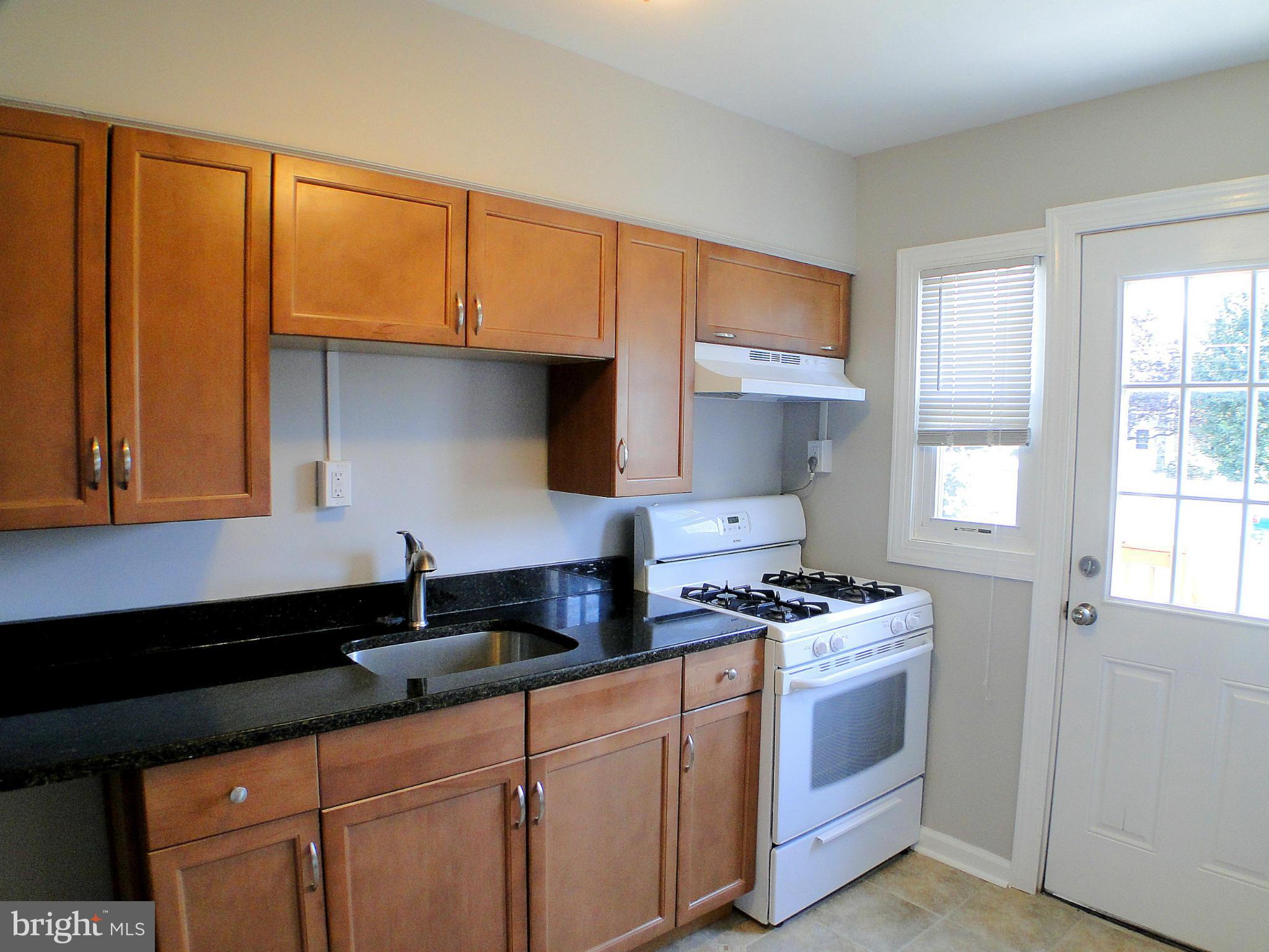 8554 Kavanagh Road Baltimore, MD 21222 - Photo 10 of 28 Kitchen