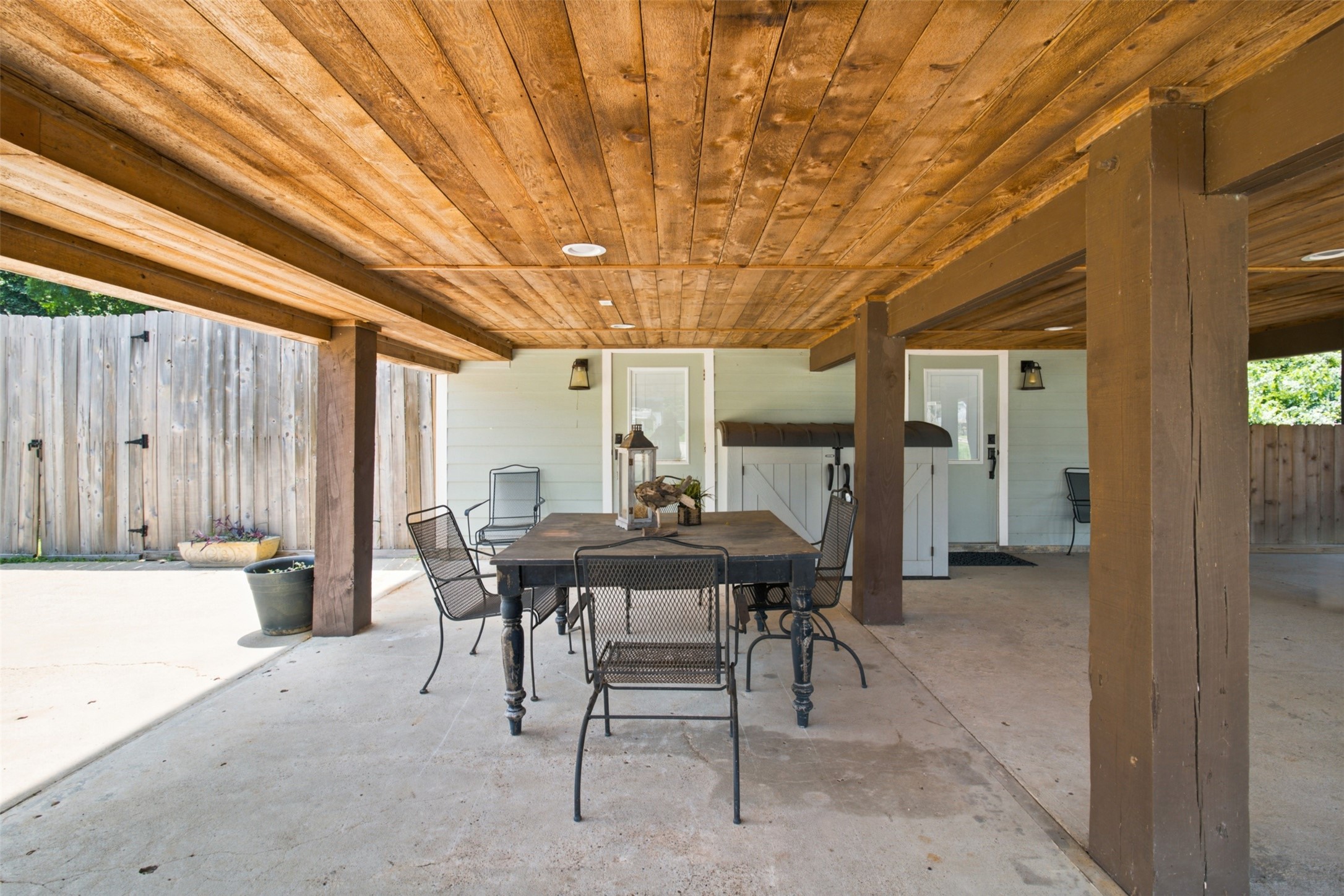201 Coco Loop Point Blank, TX 77364 - Photo 13 of 41 1st floor under carport, 2 bedrooms with Jack n Jill bath and a kitchenettes in each