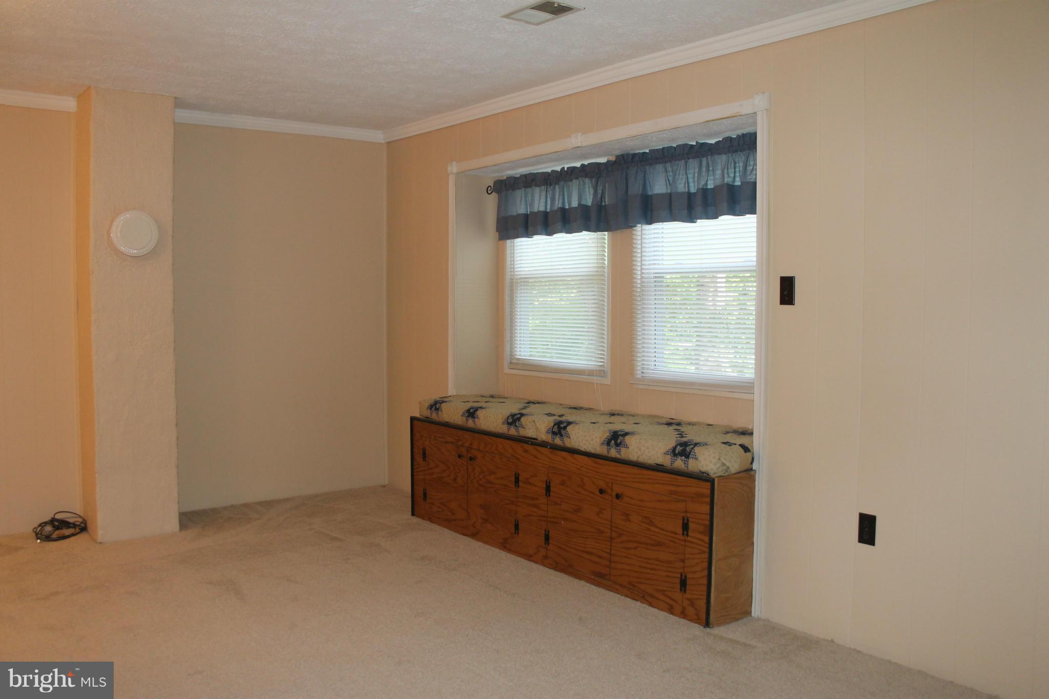 15138 Ryland Chapel Road Rixeyville, VA 22737 - Photo 10 of 22 Family Room
