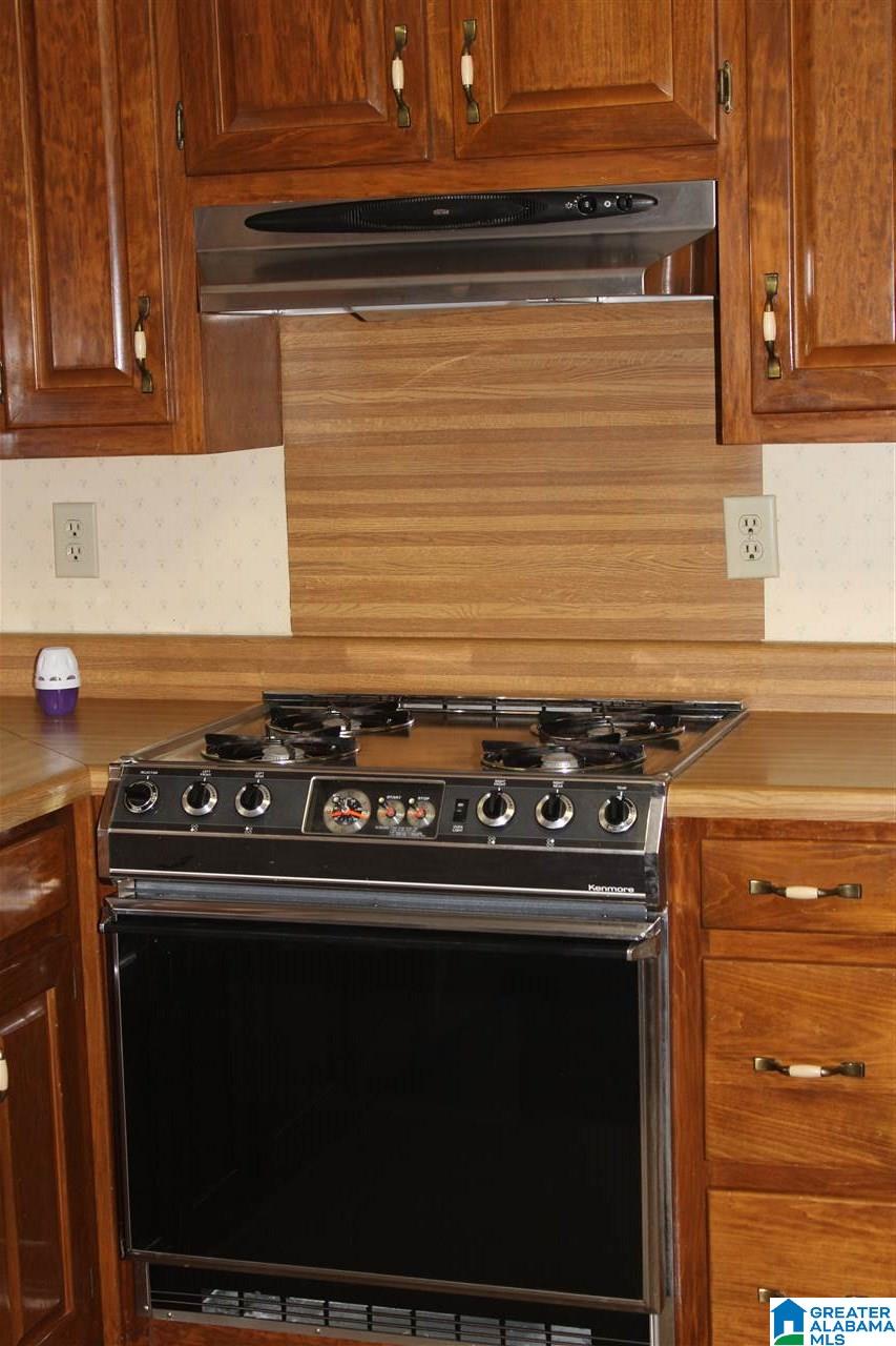 993 Comanche Trail Anniston, AL 36206 - Photo 12 of 47