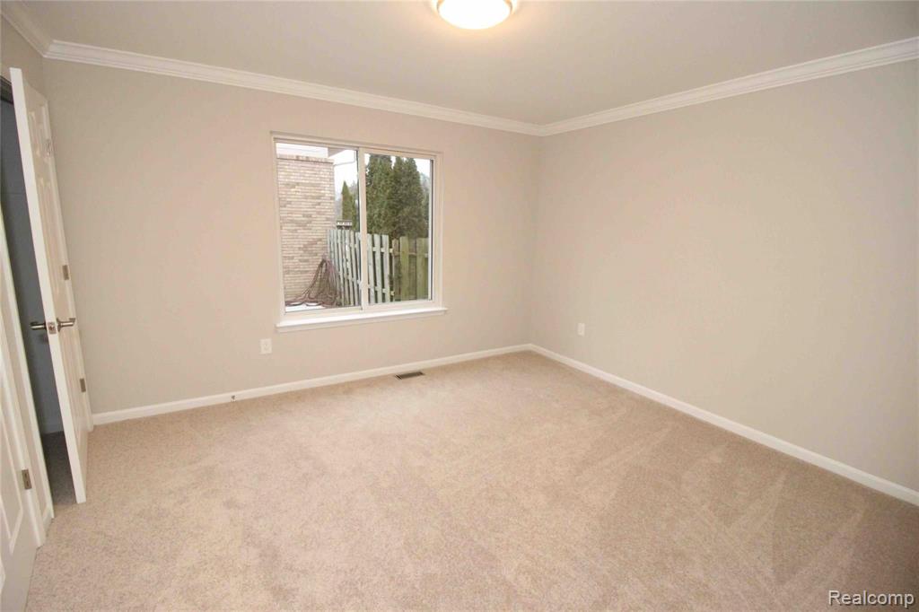 51105 Baker Road Chesterfield, MI 48047 - Photo 26 of 49