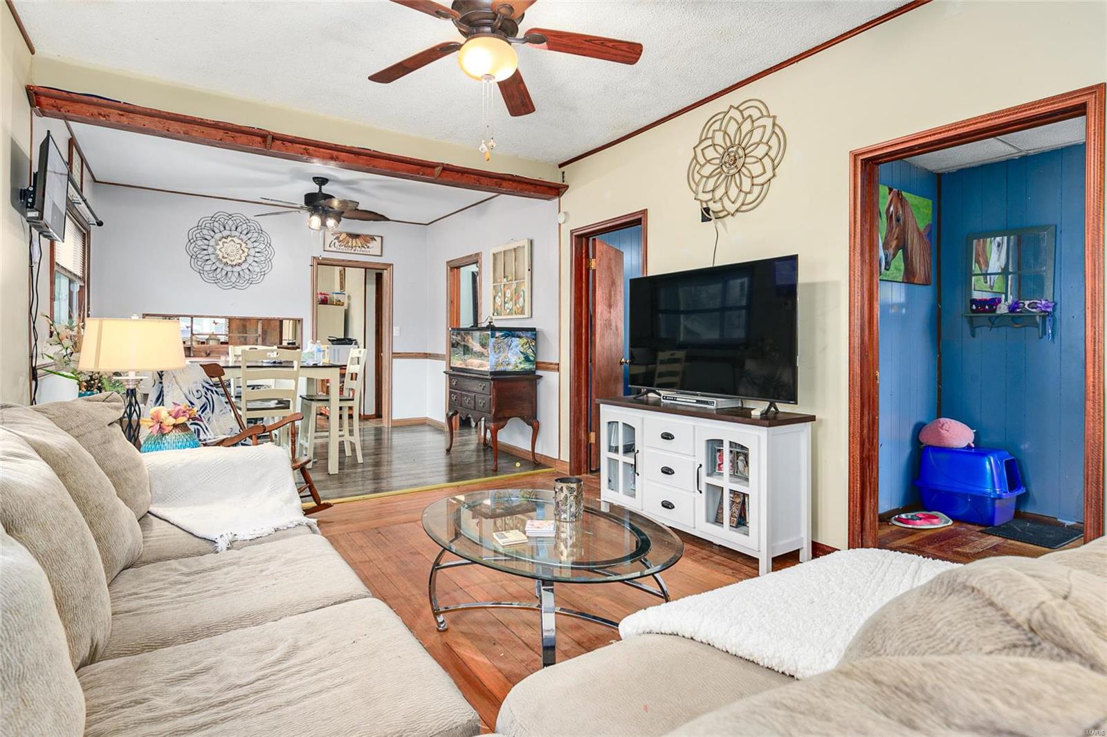 910 Madison Street Gillespie, IL 62033 - Photo 5 of 26 Gallery Image 5