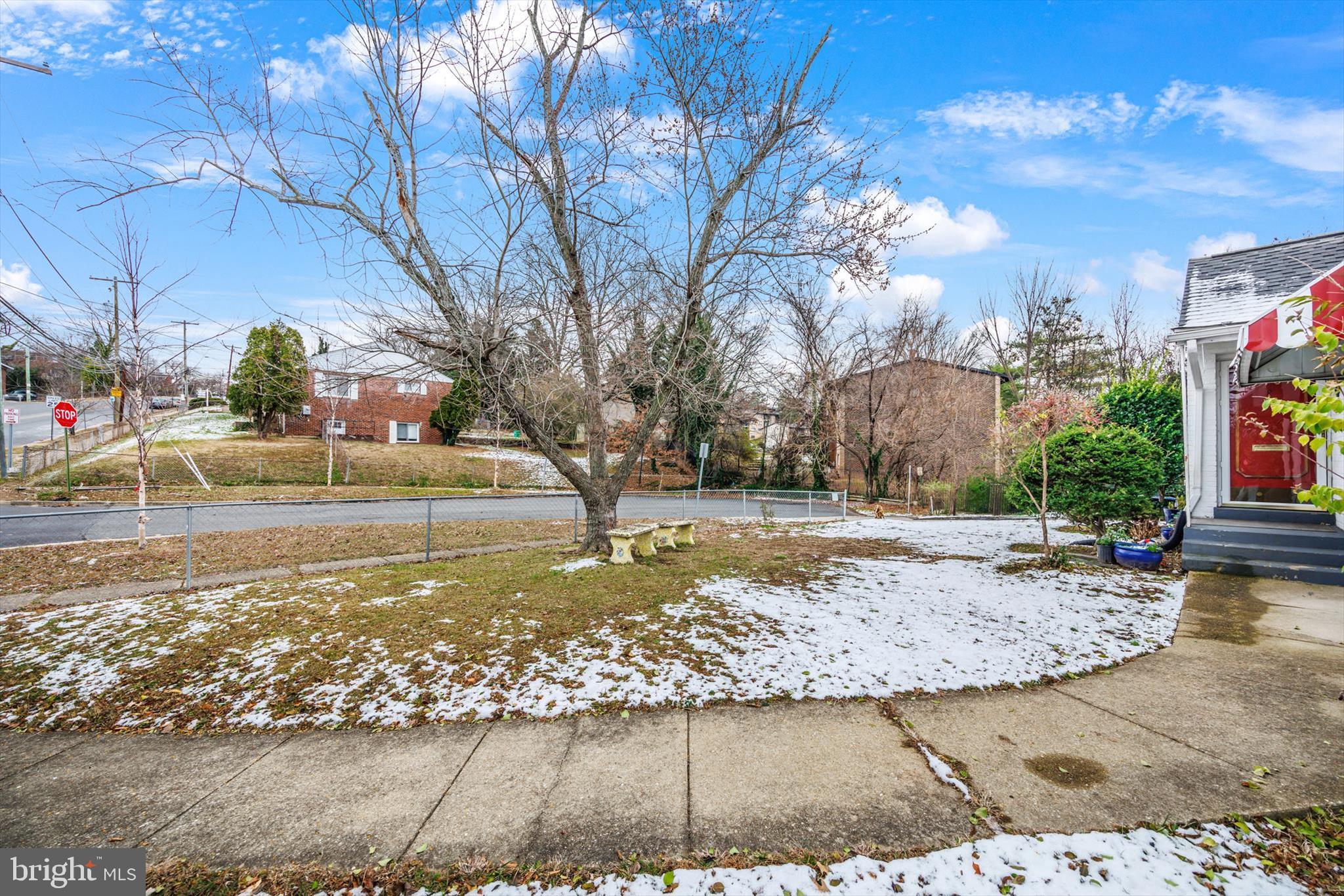 5401 Kenmont Road Oxon Hill, MD 20745 - Photo 5 of 39 a view of yard with swimming pool