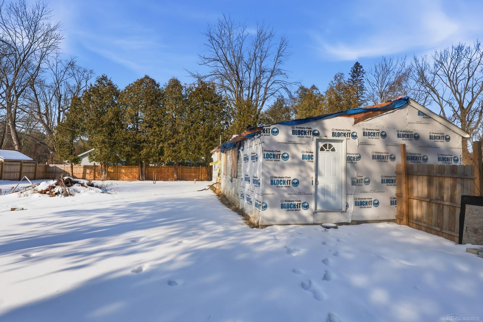 7212 Cedar Road Lexington, MI 48450 - Photo 10 of 25 50199486-30bb8171-458e-4f1d-bd07-56ddfa76bd82.JPG
