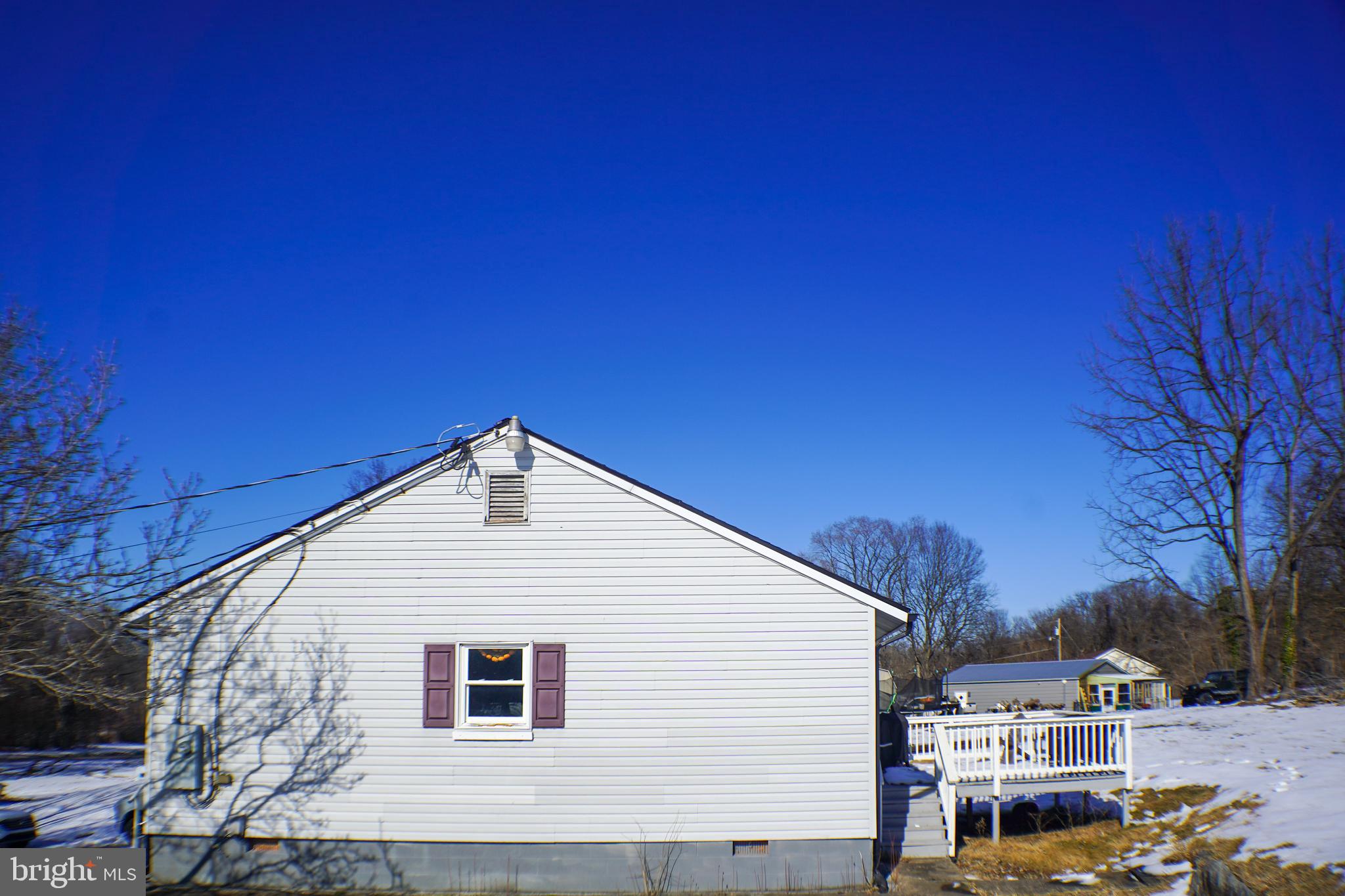 608 Stubbs Road Kearneysville, WV 25430 - Photo 4 of 16