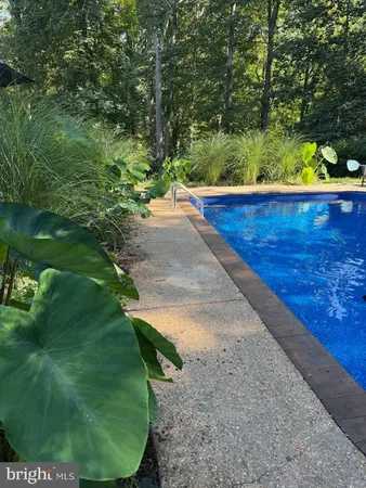 $895,000 | 208 Lake Shore Drive, Fredericksburg, VA 22405
