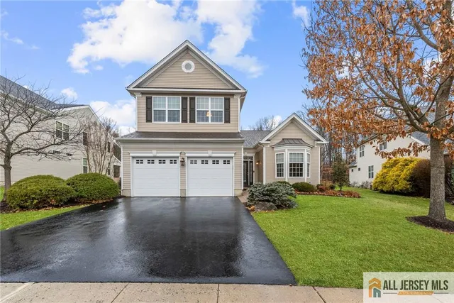 $875,000 | 6 Edgemere Drive, Kendall Park, NJ 08824