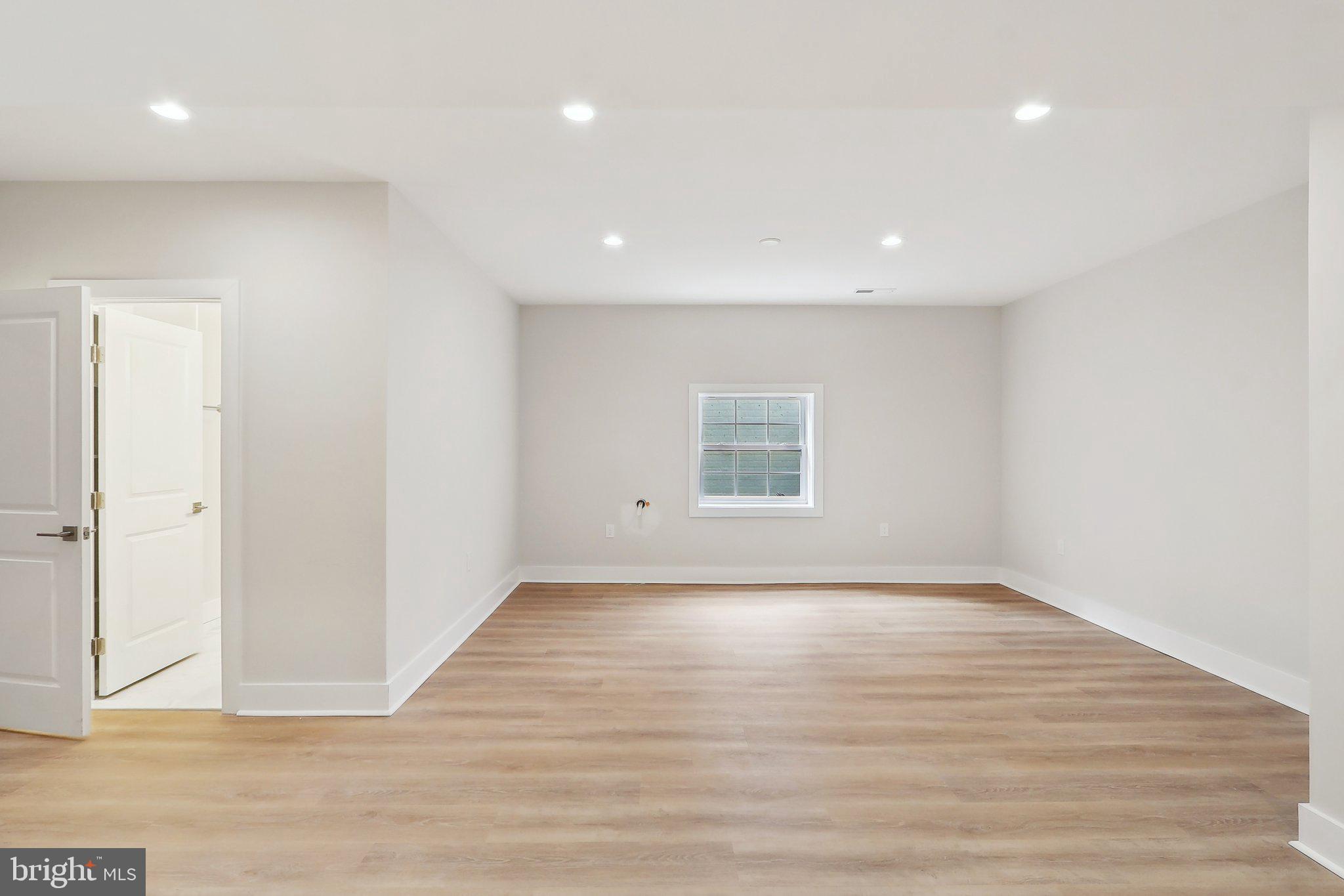 5660 Hoadly Road Manassas, VA 20112 - Photo 33 of 92 Gallery Image 33