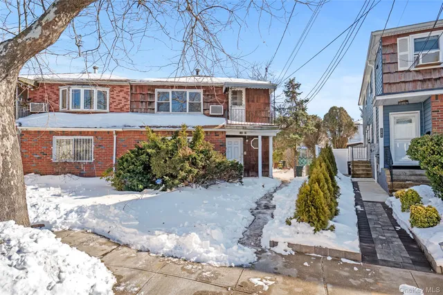 $799,000 | 149-89 253rd Street | Rosedale