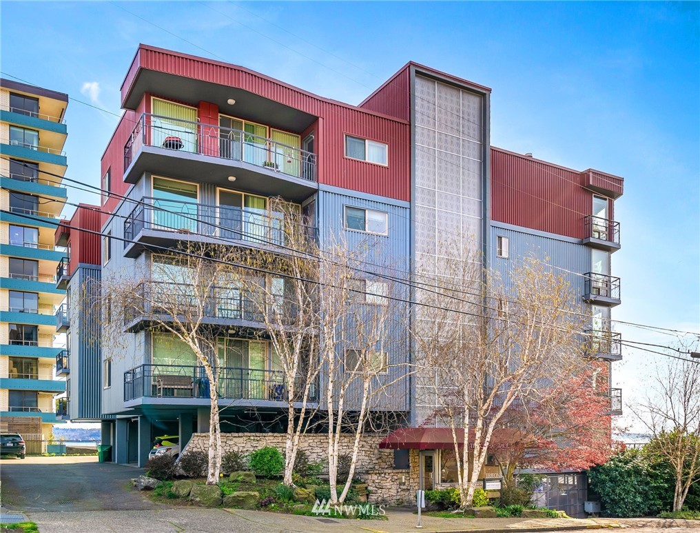 507 West Mercer Street, Unit 603 Seattle, WA 98119 - Photo 4 of 21 front view of a building