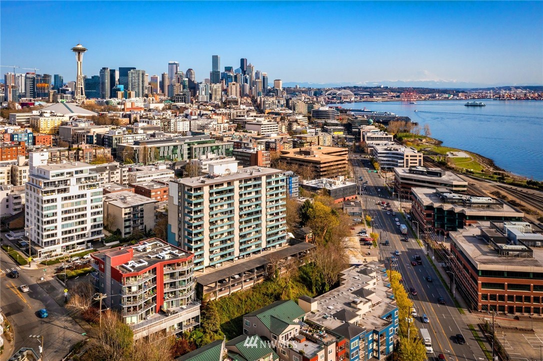 507 West Mercer Street, Unit 603 Seattle, WA 98119 - Photo 5 of 21