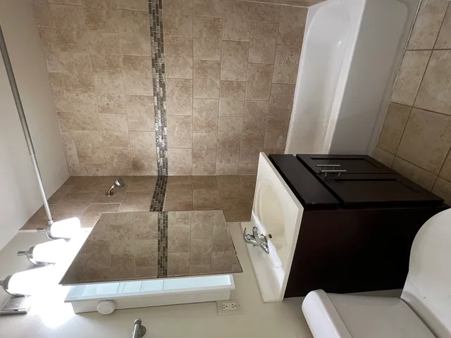 $1,550 | 4340 Wilson Avenue, Unit 5, Downers Grove, IL 60515