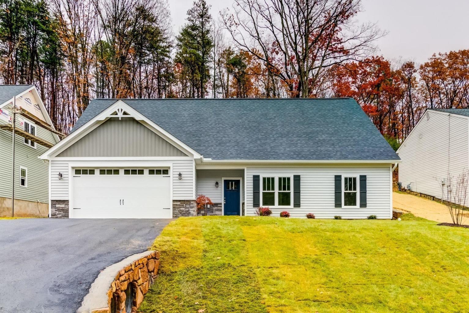 4257 Daugherty Road Salem, VA 24153 - Photo 2 of 37 a view of house and outdoor space