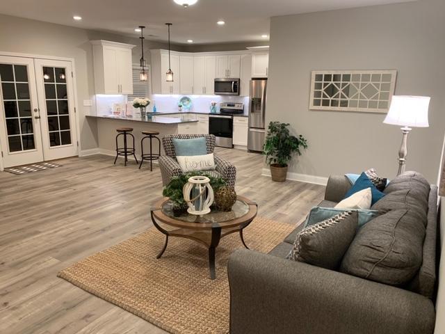 4257 Daugherty Road Salem, VA 24153 - Photo 5 of 37 a living room with furniture and a table
