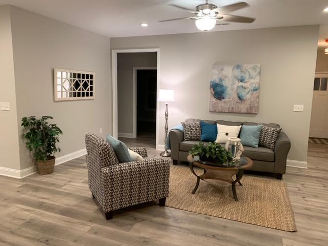 4257 Daugherty Road Salem, VA 24153 - Photo 8 of 37 a living room with furniture and flowers