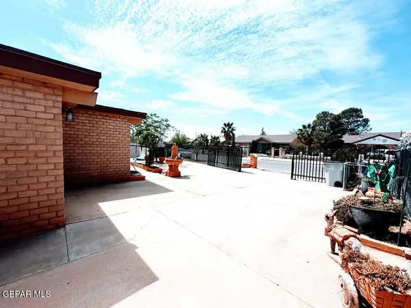 $195,000 | 208 Mecca Drive, El Paso, TX 79907