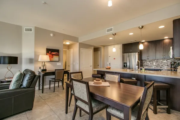 $2,400 | 5450 East Deer Valley Drive, Unit 4173, Phoenix, AZ 85054