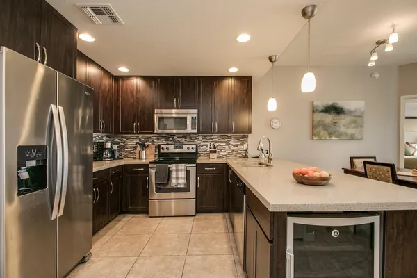 $2,400 | 5450 East Deer Valley Drive, Unit 4173, Phoenix, AZ 85054