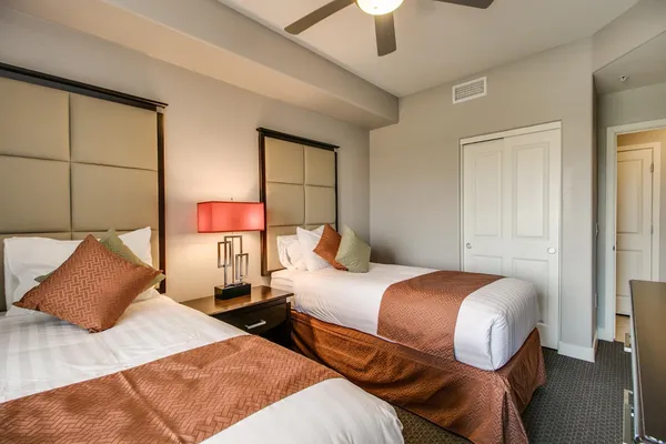 $2,400 | 5450 East Deer Valley Drive, Unit 4173, Phoenix, AZ 85054