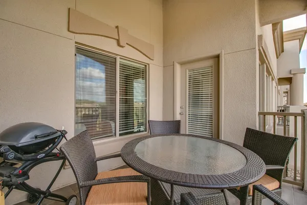 $2,400 | 5450 East Deer Valley Drive, Unit 4173, Phoenix, AZ 85054