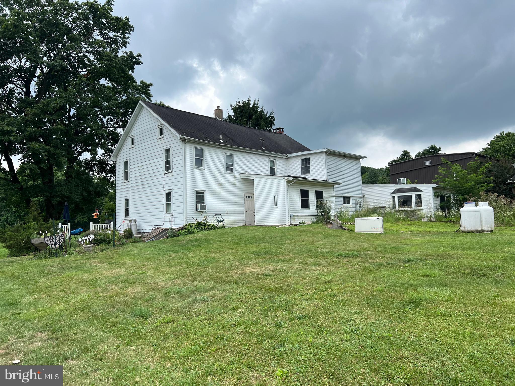 1685 State Road Coopersburg, PA 18036 - Photo 3 of 10 Rearview