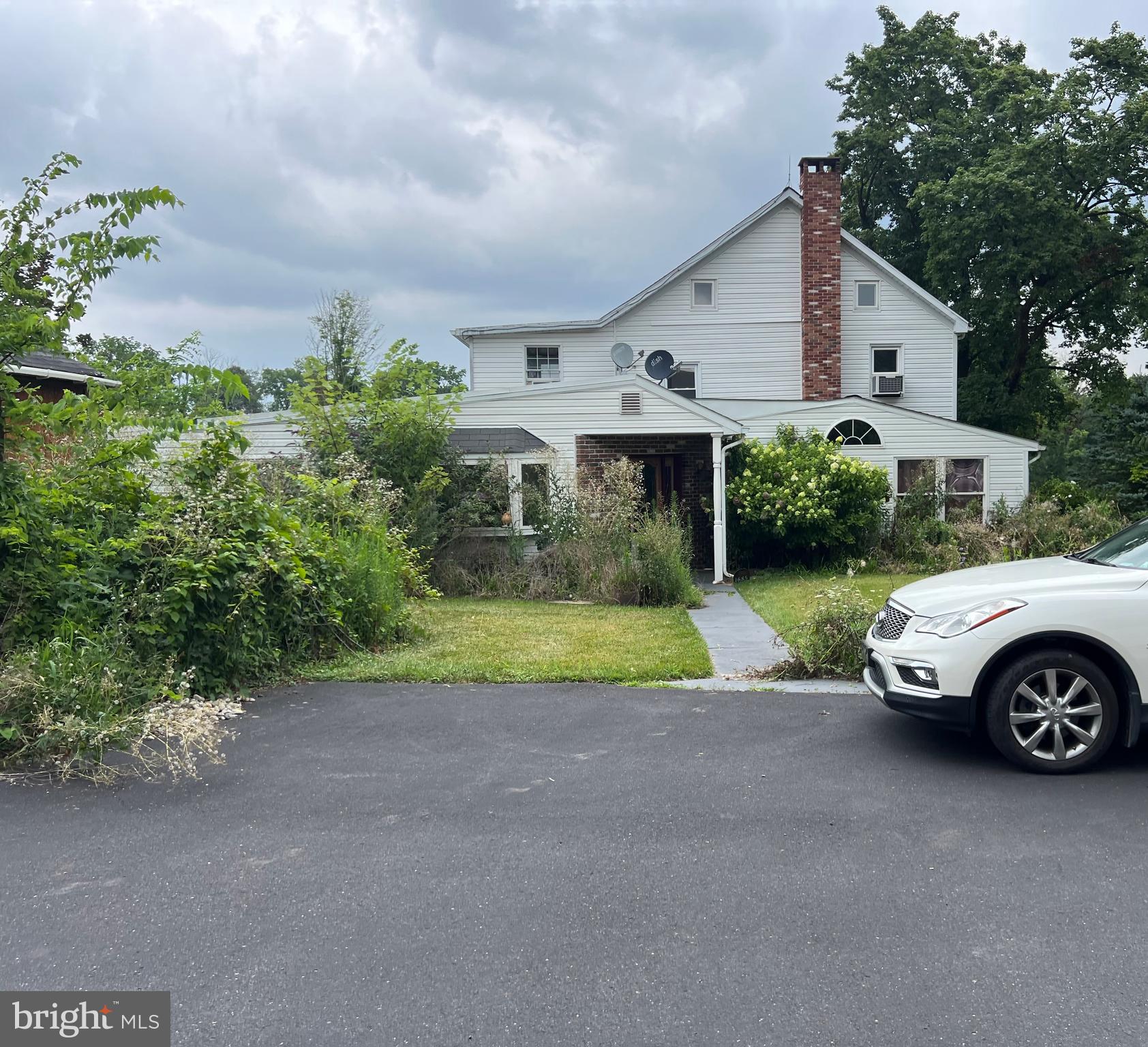1685 State Road Coopersburg, PA 18036 - Photo 5 of 10 Gallery Image 5