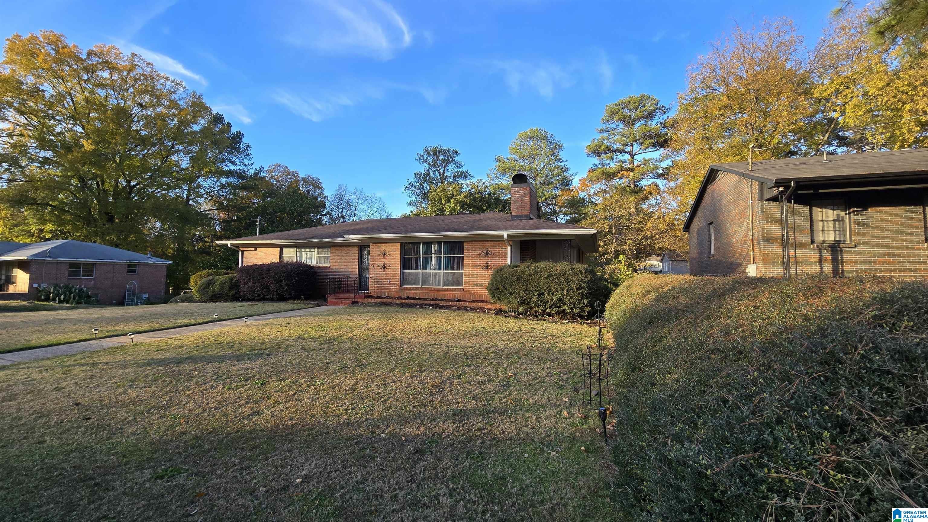 236 16th Avenue Southwest Birmingham, AL 35211 - Photo 2 of 4