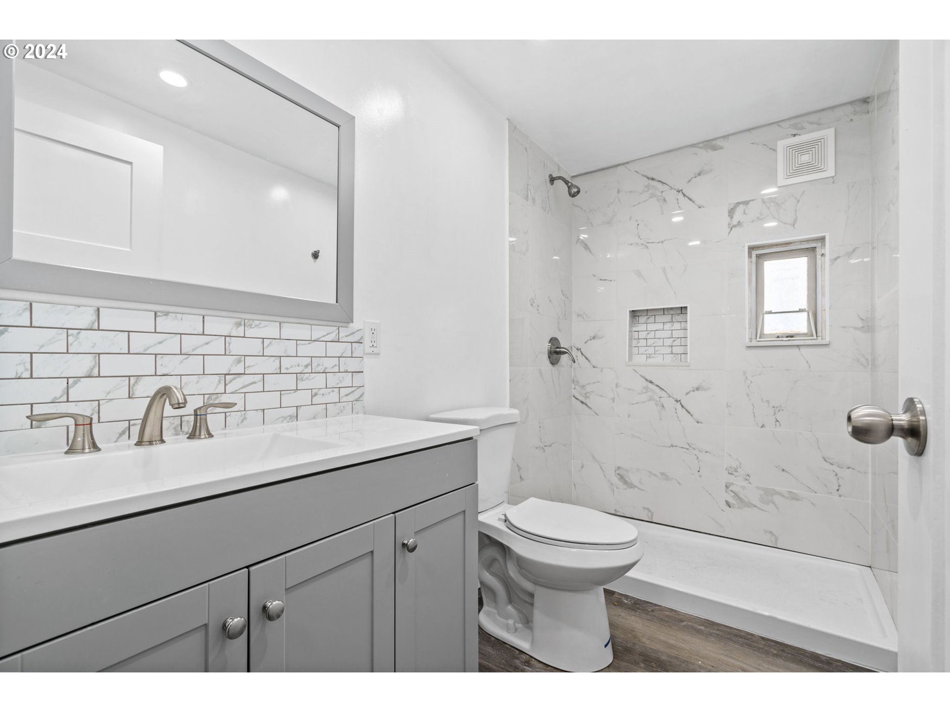 1415 South Bertelsen Road, Unit 33 Eugene, OR 97402 - Photo 11 of 19