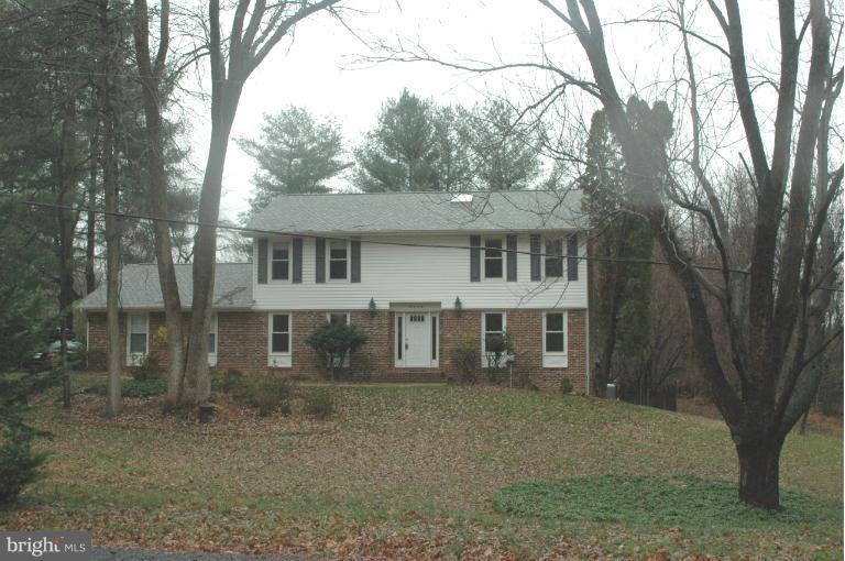 9914 Meadowlark Road Vienna, VA 22182 - Photo 10 of 10 front view of a house with a yard