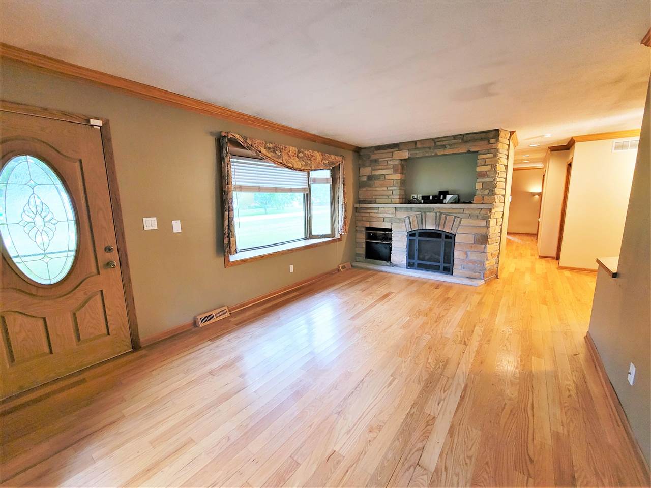 8478 Vicki Road Rockford, IL 61108 - Photo 3 of 33 Gallery Image 3