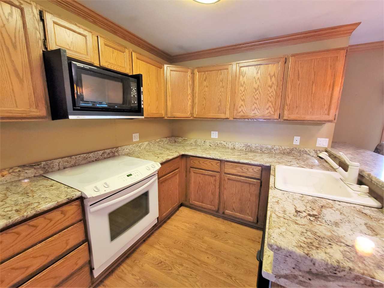 8478 Vicki Road Rockford, IL 61108 - Photo 10 of 33 Gallery Image 10