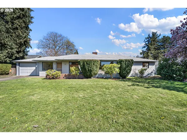 $408,000 | 1685 Evergreen Drive, Eugene, OR 97404