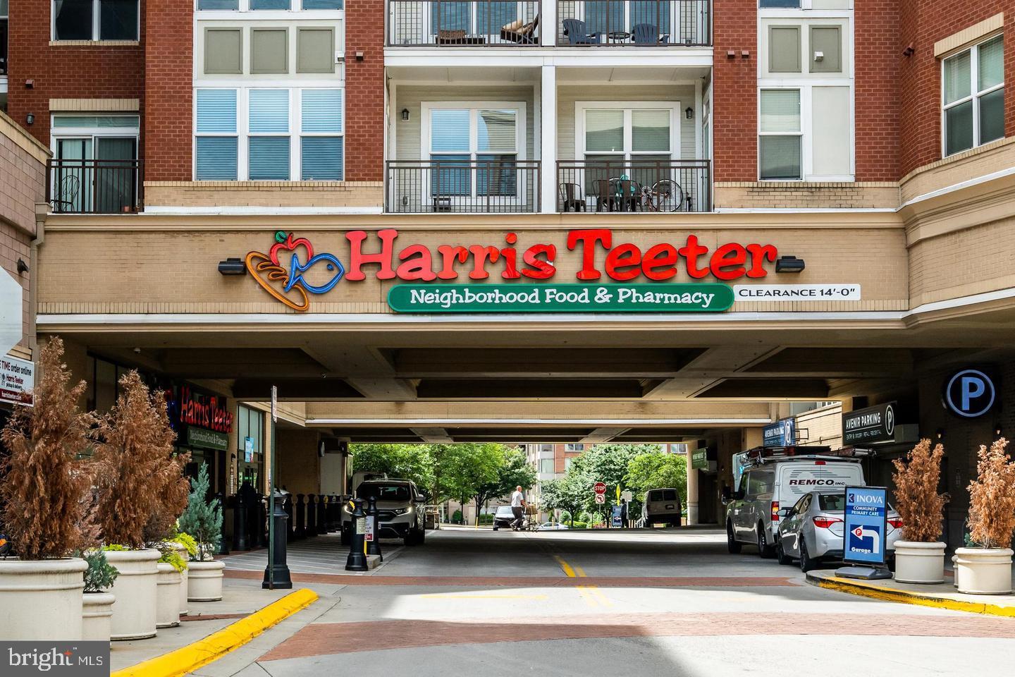 2726 Gallows Road, Unit 915 Vienna, VA 22180 - Photo 32 of 32 a front view of building with an entrance