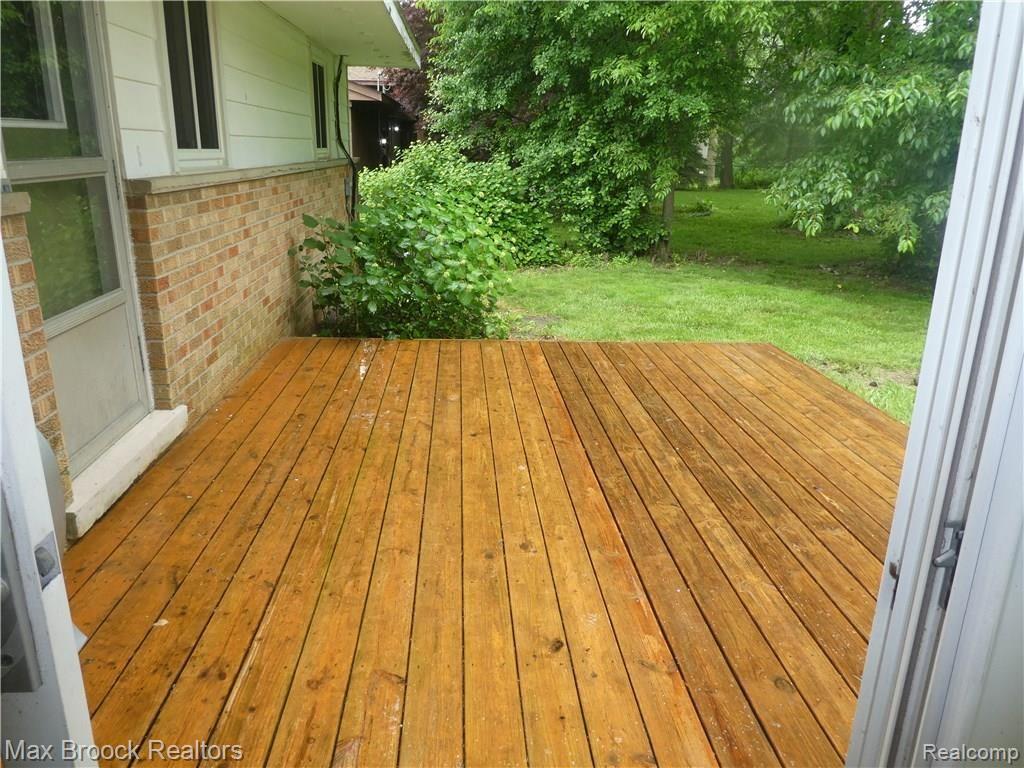 2458 West Square Lake Road West Bloomfield, MI 48324 - Photo 12 of 19