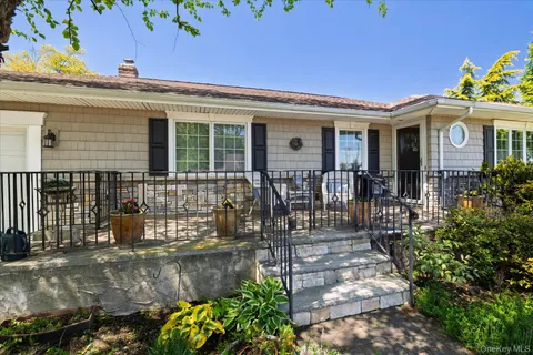 $779,000 | 406 Jefferson Street, Franklin Square, NY 11010