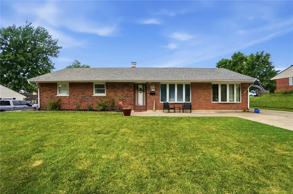 $237,500 | 2937 East Cunnington Lane, Kettering, OH 45420