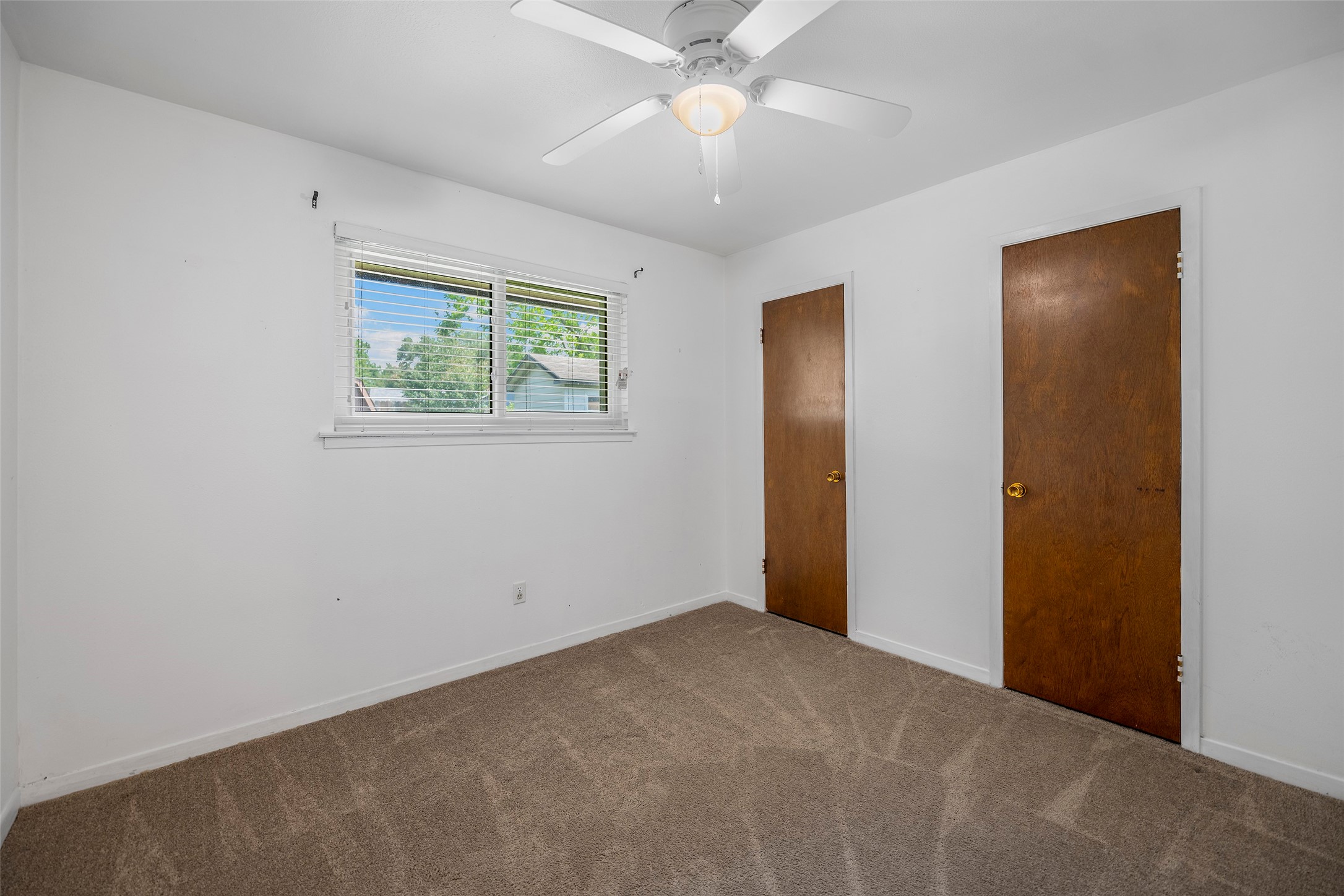 4511 Connorvale Road Houston, TX 77039 - Photo 9 of 25 Back bedroom