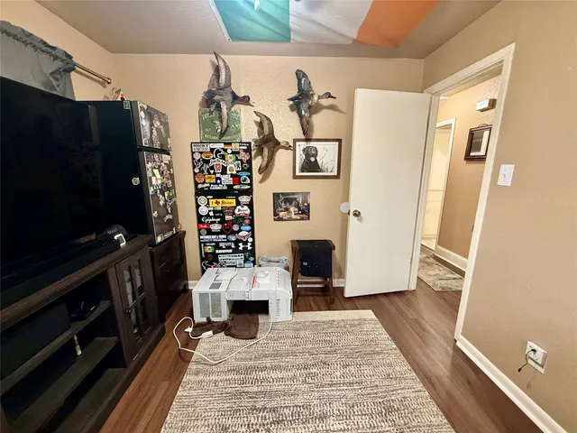 $185,000 | 111 Mimosa Street, Lake Jackson, TX 77566