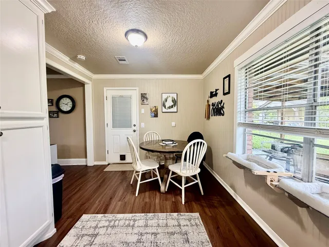 $185,000 | 111 Mimosa Street, Lake Jackson, TX 77566