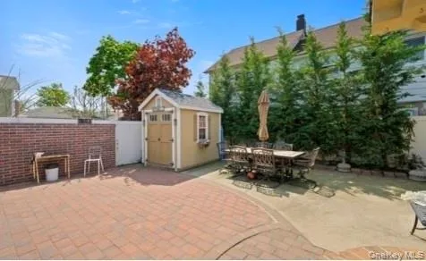 $825,000 | 115 Bayswater Boulevard, Inwood, NY 11096
